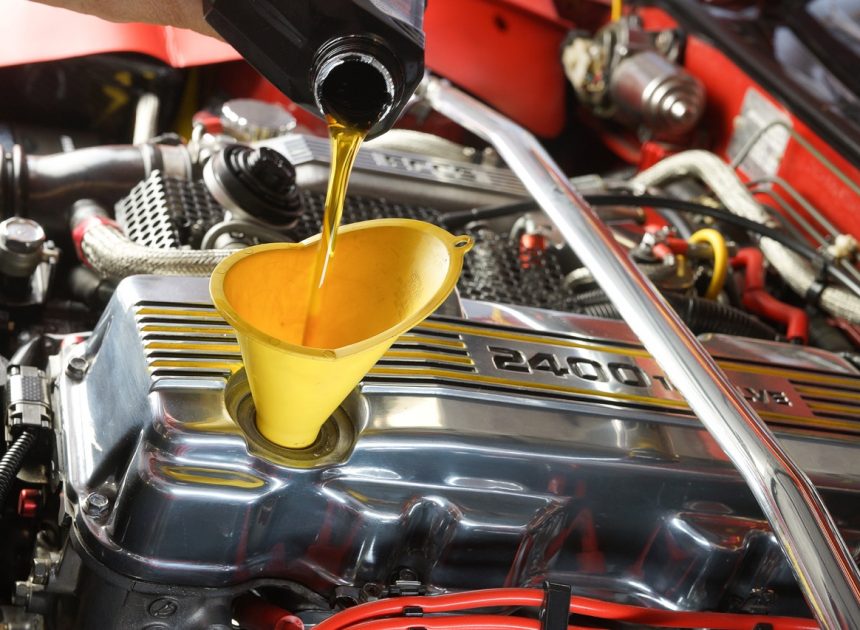Замена моторного масла: полное руководство для автолюбителей