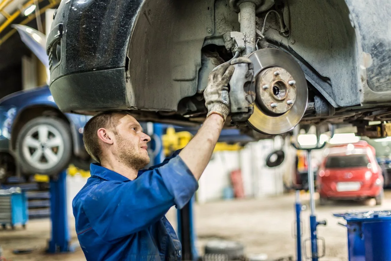 Профессиональный автосервис: комплексная диагностика и надежный ремонт автомобилей - 4